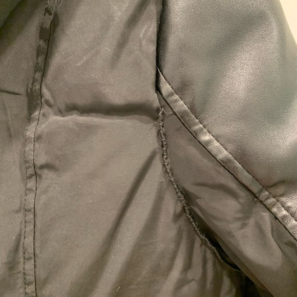 CanaV women’s black down jacket with genuine raccoon fur collar. Size Small - Picture 8 of 9